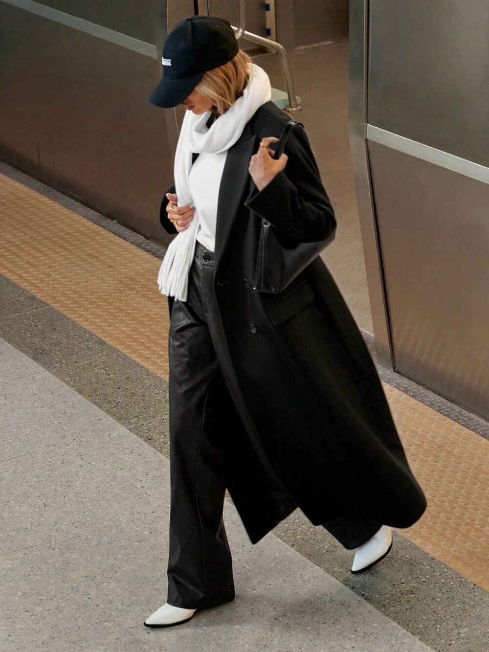 black Women's Minimalist Casual Long Sleeve jacket coat - Picture 3 of 7